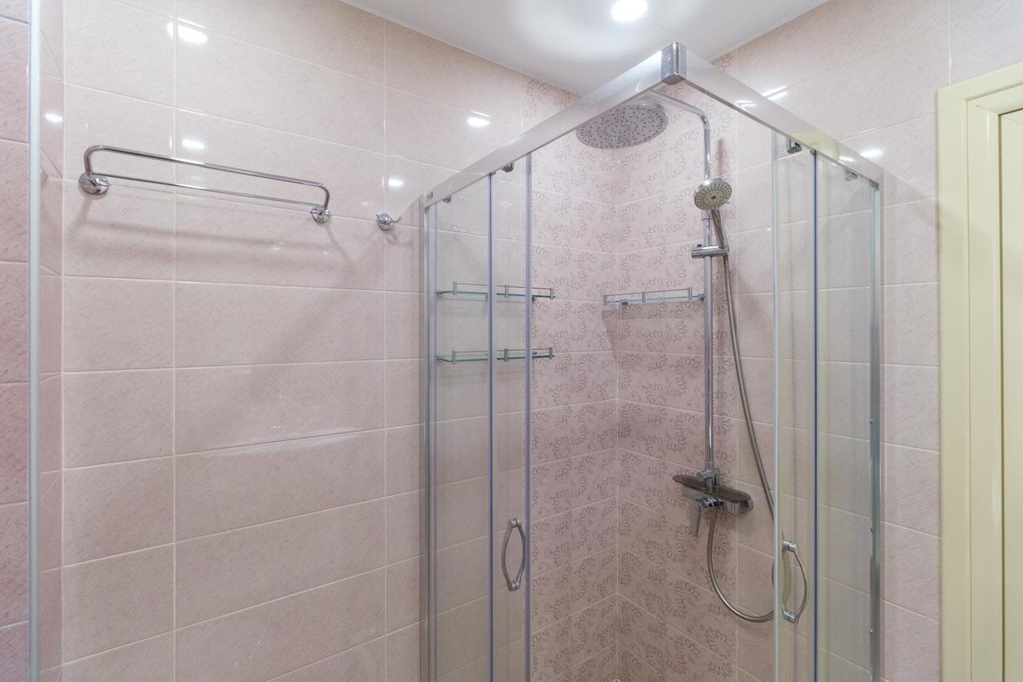 Riverside 2-Bedroom Apartment Plovdiv Bagian luar foto