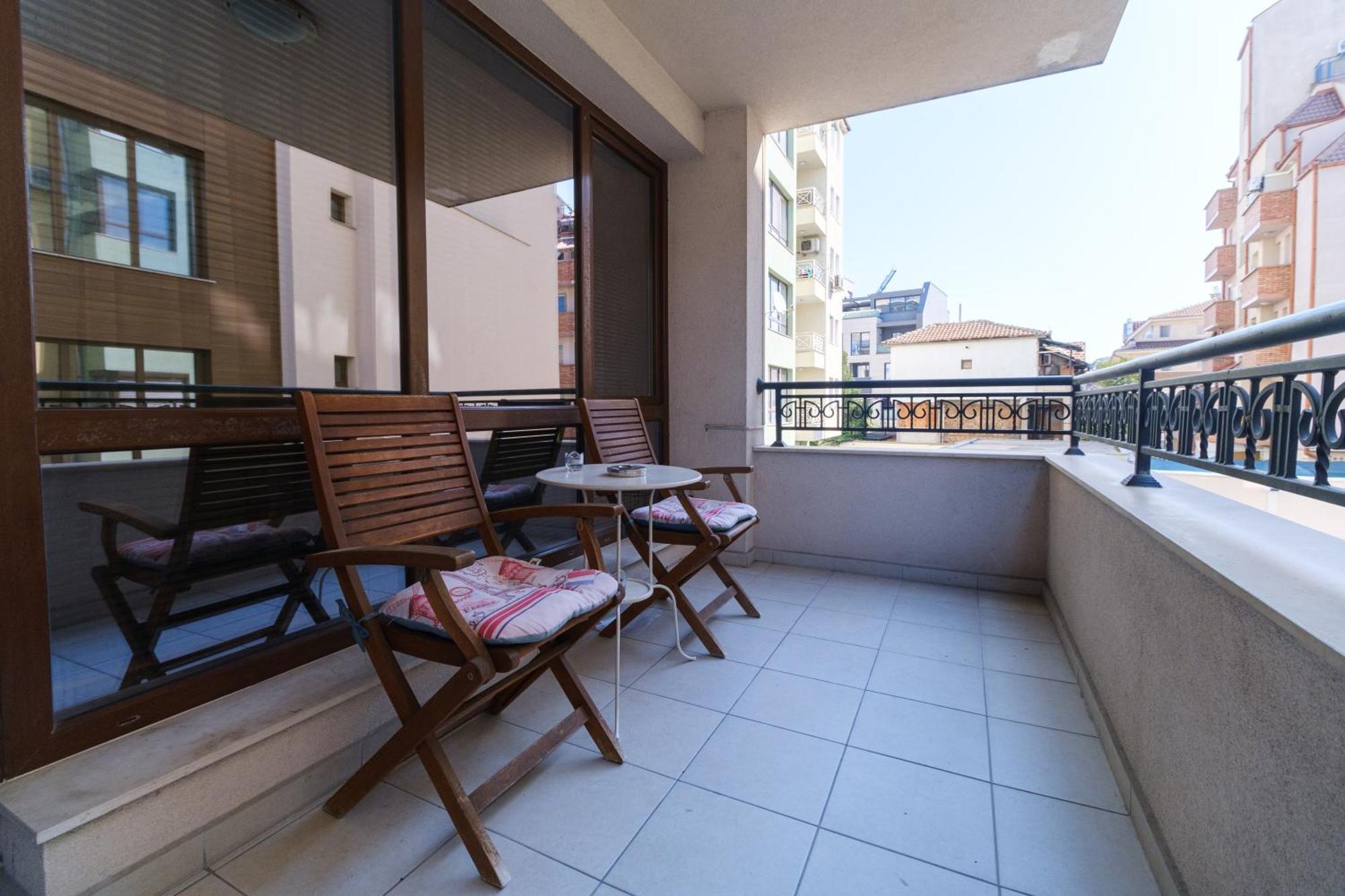Riverside 2-Bedroom Apartment Plovdiv Bagian luar foto